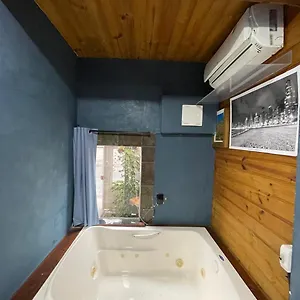 Com Hidro No Centro Apartamento